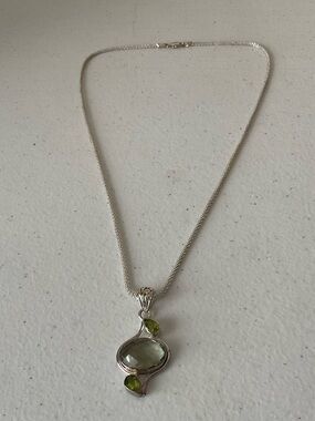 Elegant Sterling Silver Pendant Necklace with Green Gemstone Pendant